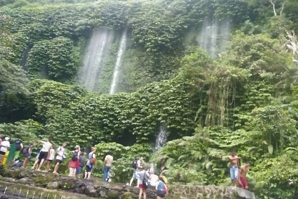 Benang Kelambu curtain waterfall famous Instagram spot