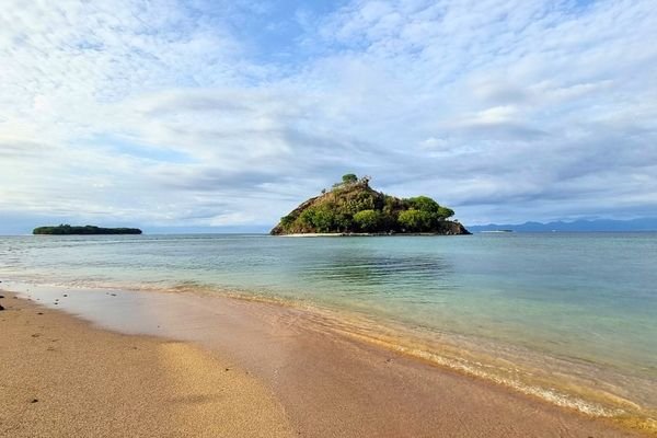 Elak-Elak Tanjung beach view