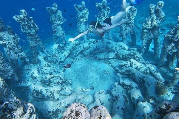 snorkling in nest gili lombok