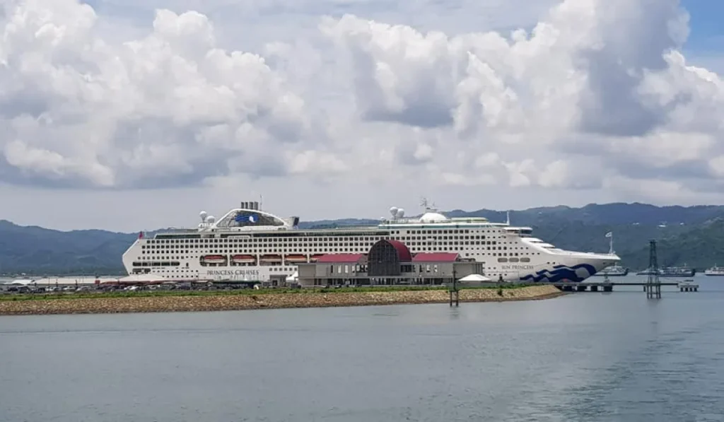 Lombok cruise calendar 2026