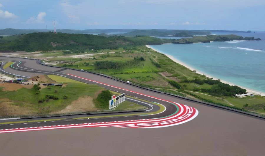 Mandalika Circuit excursion from port