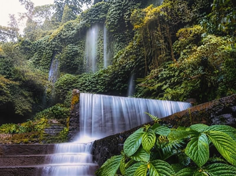 Educational shore excursions Lombok waterfall